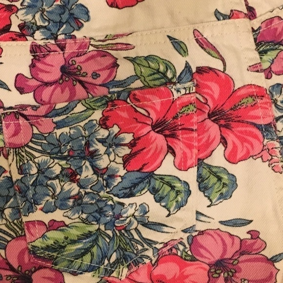 Forever 21 Floral Premium Denim Size 28 - Picture 5 of 5